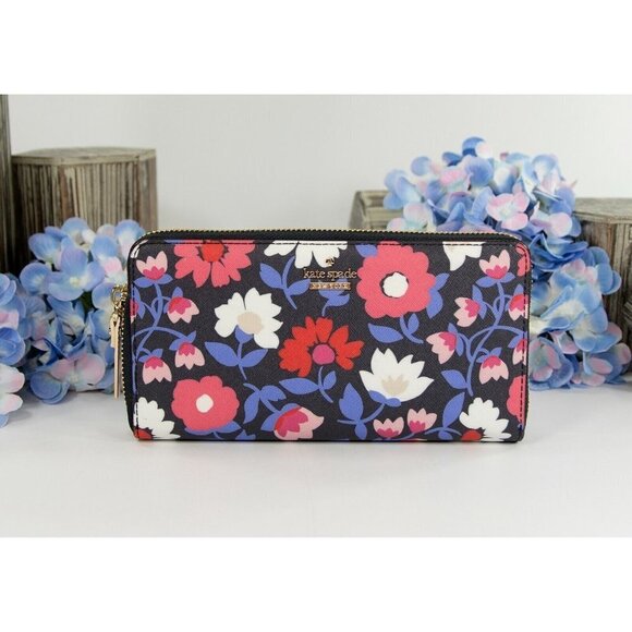 Kate Spade Cameron Street Daisy Faux Leather Zip Around Lacey Wallet NWOT